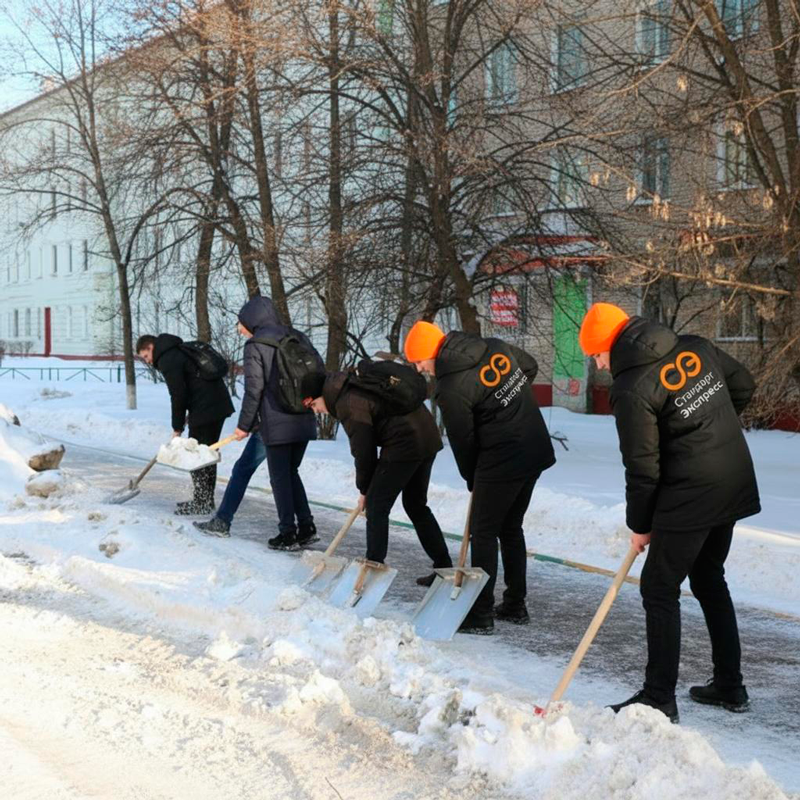 Уборка снега с крыш и территорий в Каргате